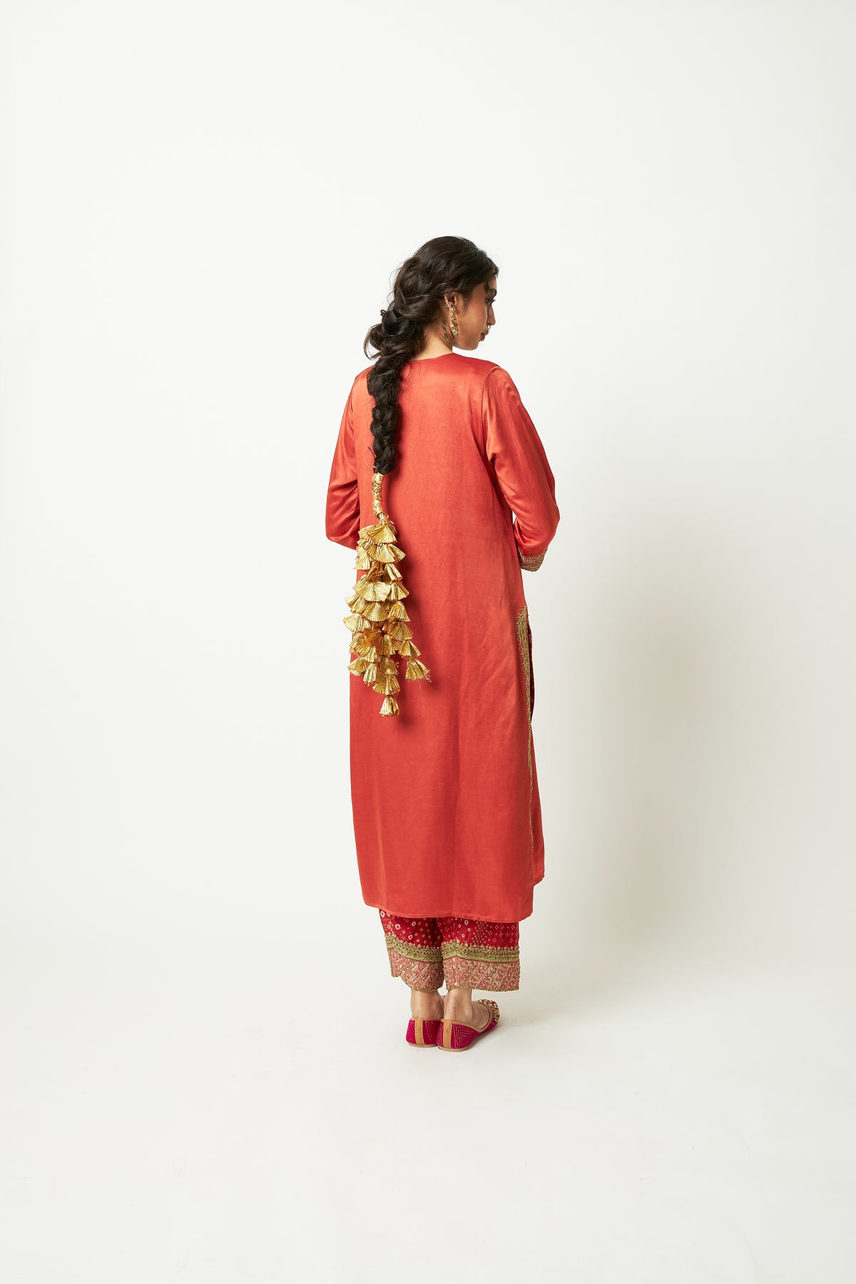 Gerua Bahaar Embroidered Kurta Set- Set of 3 - 10