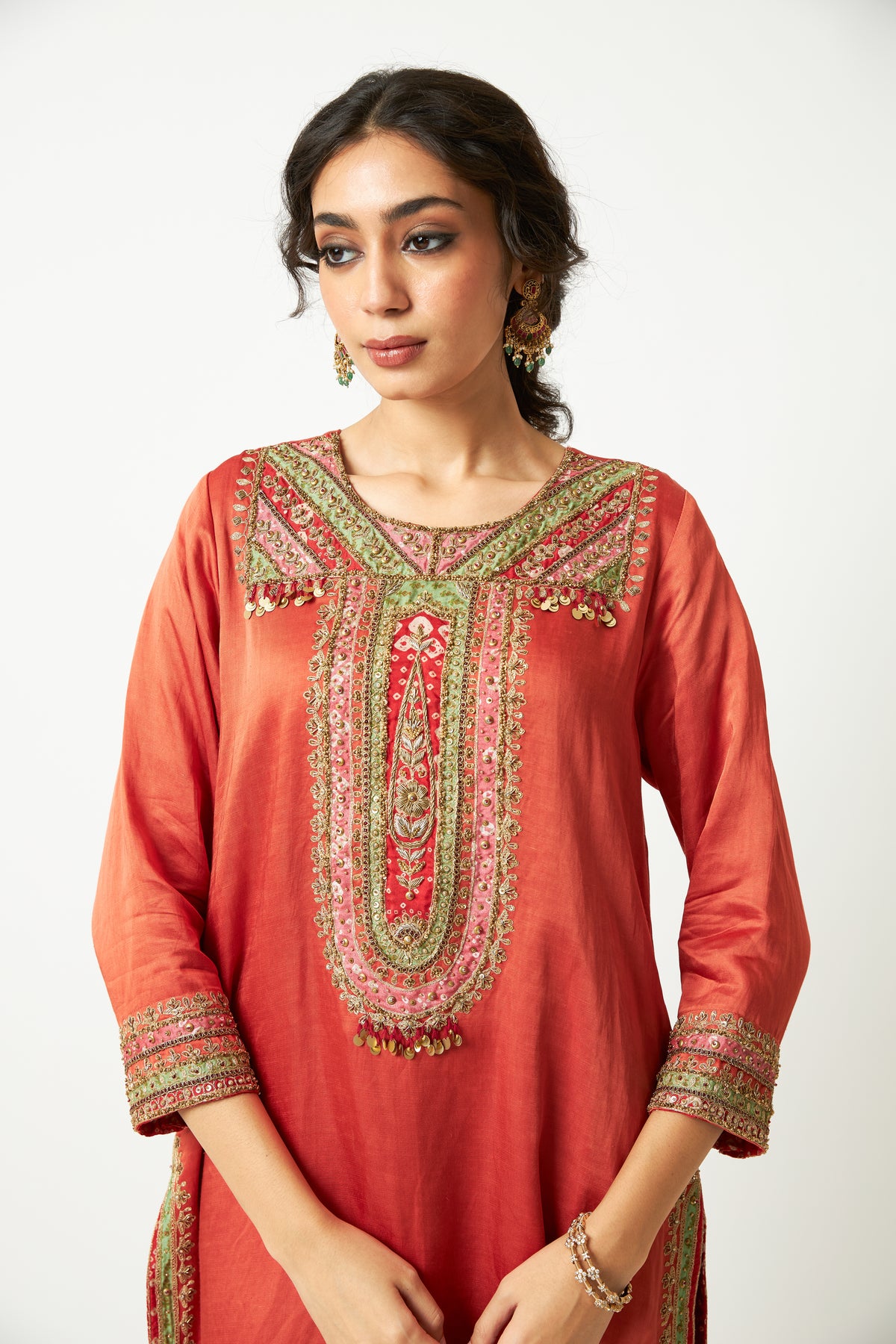 Gerua Bahaar Embroidered Kurta Set- Set of 3 - 11