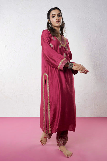 Hawa Mahal Embroidered Kurta Set