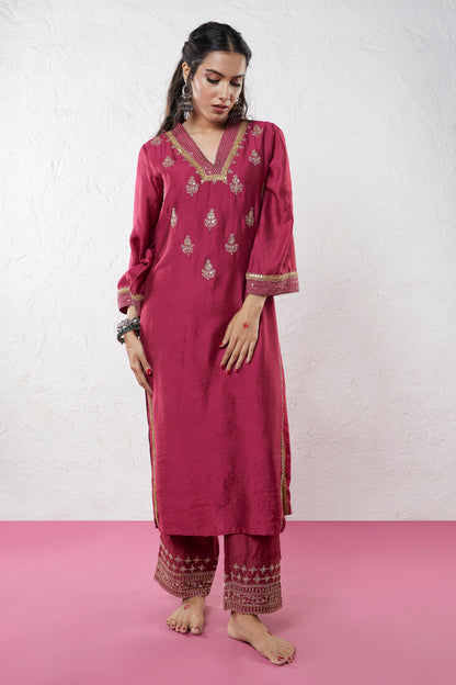 Hawa Mahal Embroidered Kurta Set