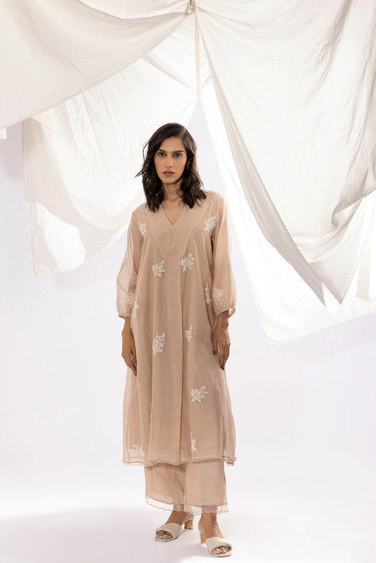 IVORY EMBROIDERED KURTA