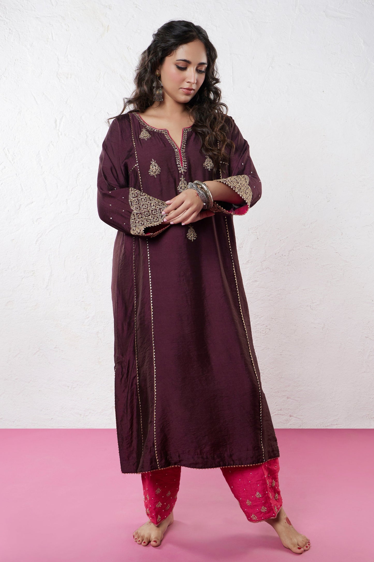 Jama Embroidered Kurta Set