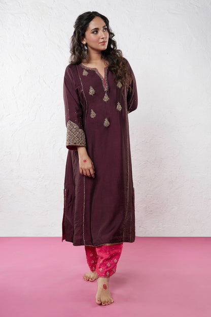 Jama Embroidered Kurta