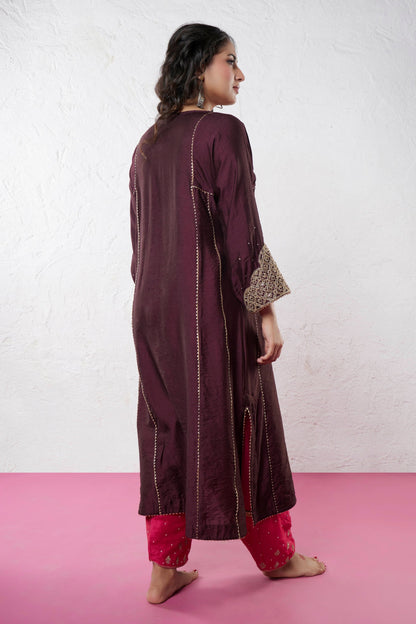 Jama Embroidered Kurta Set