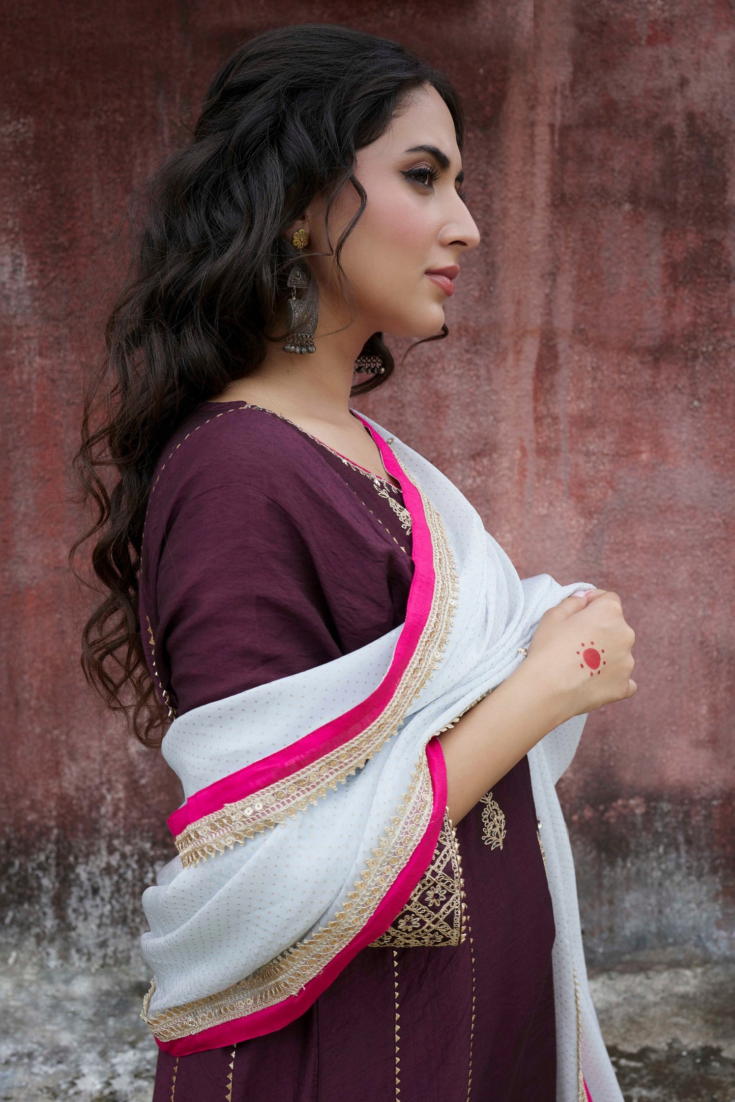 Jama Embroidered dupatta