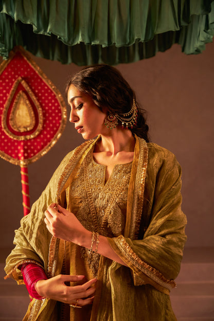 Jashn Adaa Embroidered Kurta Set- Set of 3 - 6