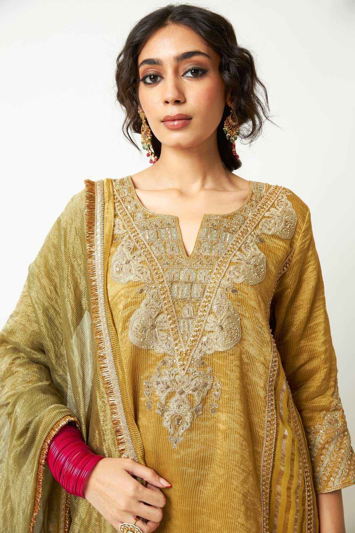 Jashn Adaa Embroidered Kurta Set- Set of 3 - 8