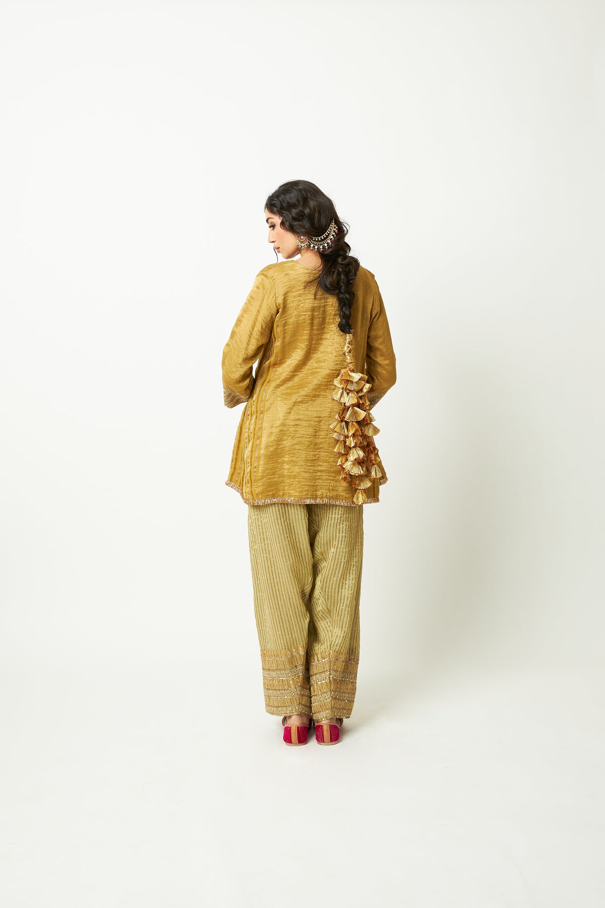 Jashn Adaa Embroidered Kurta Set- Set of 3 - 11