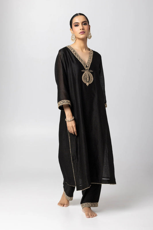 Kaira Embroidered Kurta