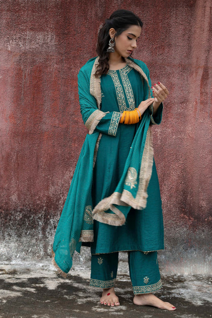 Konark Embroidered dupatta