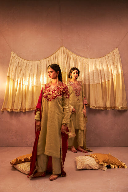 Koyal Rani Embroidered Kurta Set- Set of 3 - 5