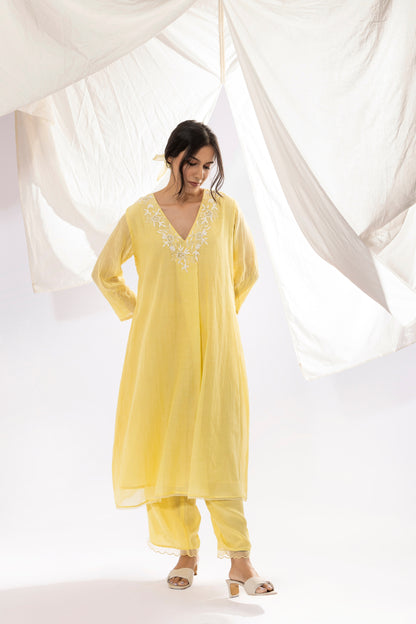 LIGHT YELLOW CHIKANKARI KURTA