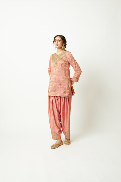 Lachak Leher Embroidered Kurta Set- Set of 3 - 10