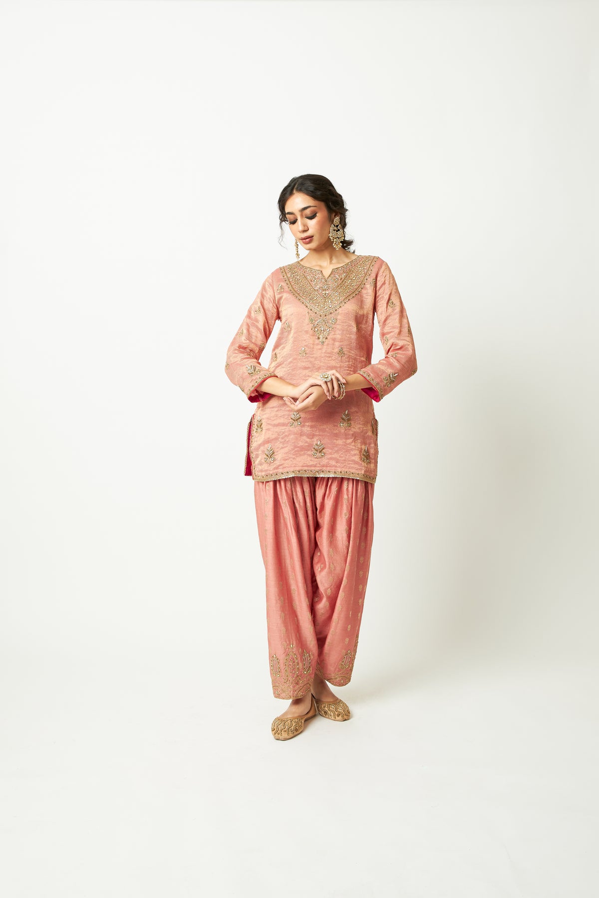 Lachak Leher Embroidered Kurta Set- Set of 3 - 11
