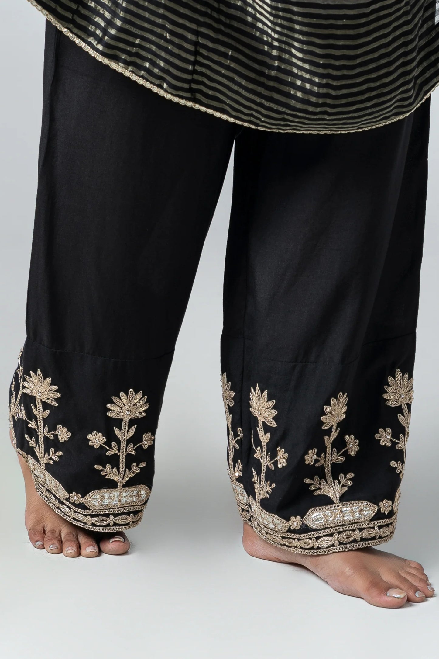 Madno Embroidered Pants