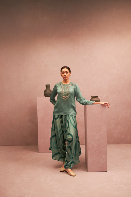Mastani Leher Embroidered Kurta - 1