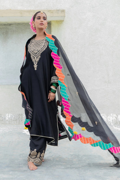 Naazneen Embroidered Dupatta