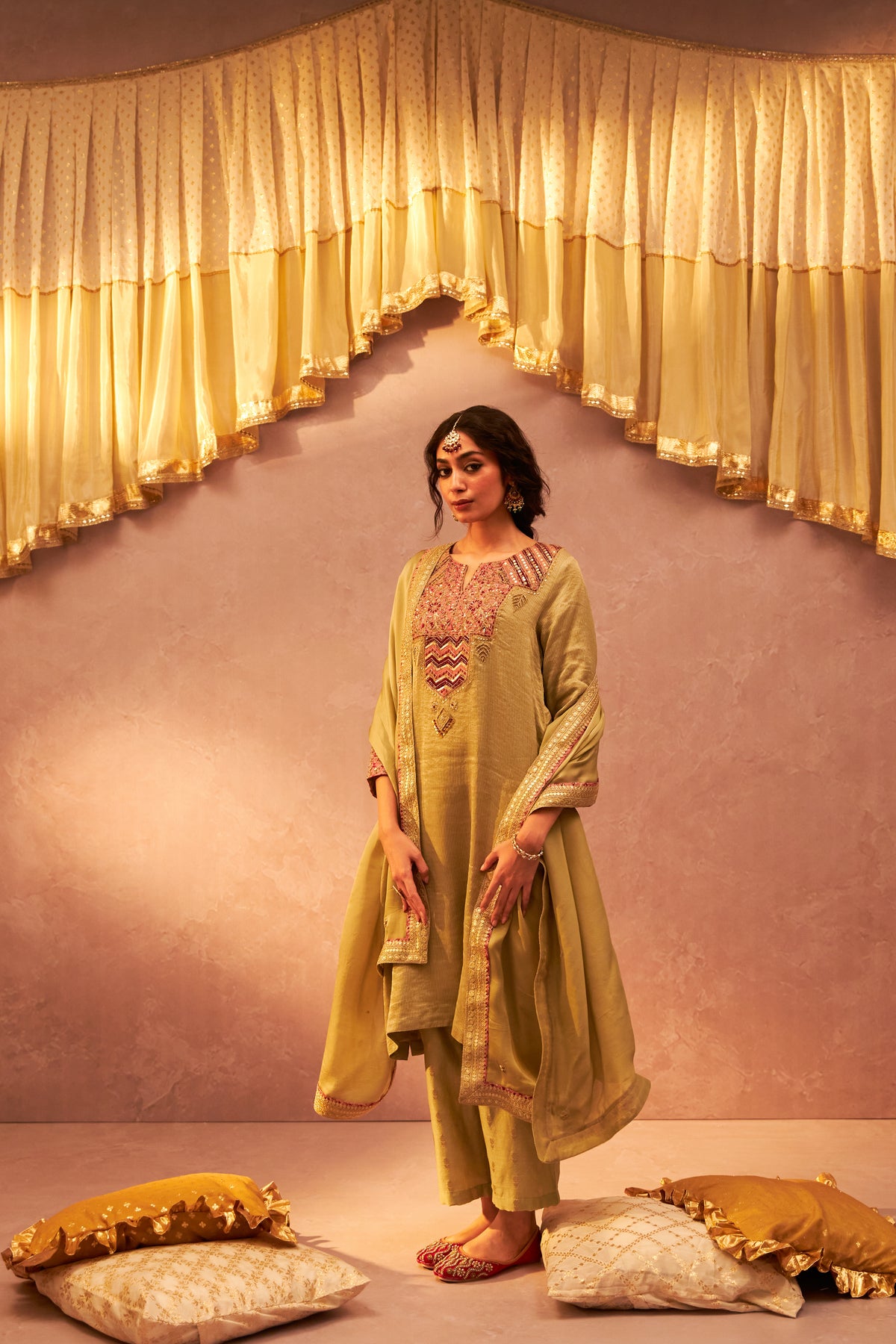 Nakhra Naaz Embroidered Kurta Set- Set of 3 - 1