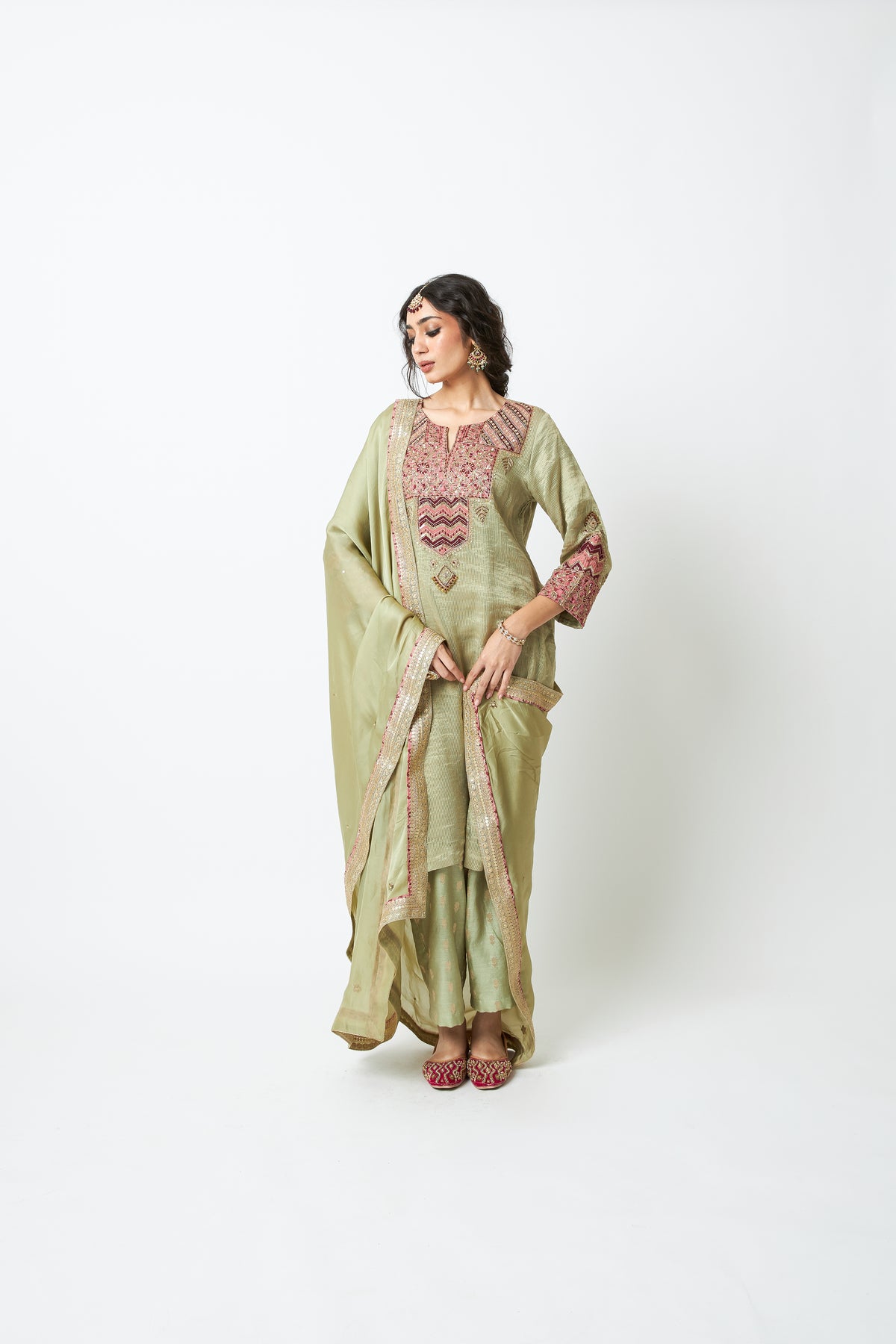 Nakhra Naaz Embroidered Kurta Set- Set of 3 - 7