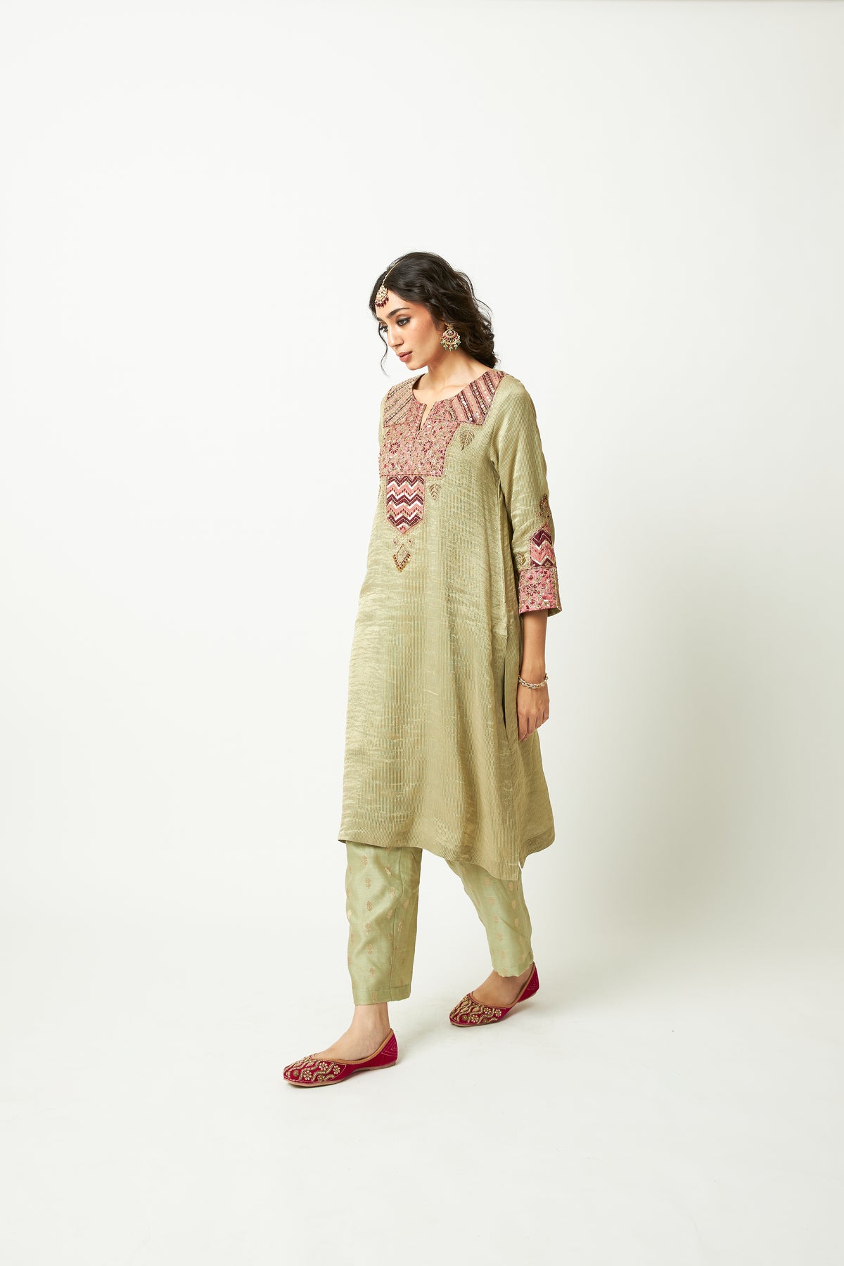 Nakhra Naaz Embroidered Kurta Set- Set of 3 - 10