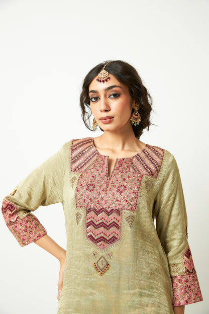 Nakhra Naaz Embroidered Kurta Set- Set of 3 - 12