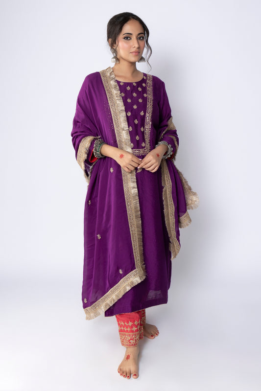 Nalanda Embroidered Kurta Set