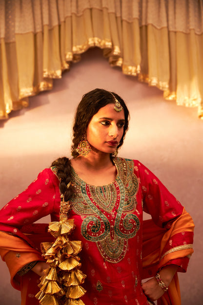 Noor Manjari Embroidered Kurta - 6