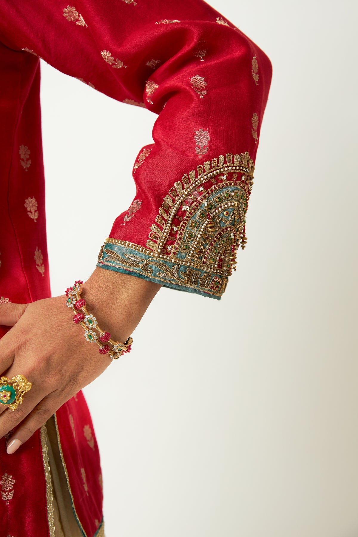Noor Manjari Embroidered Kurta - 12