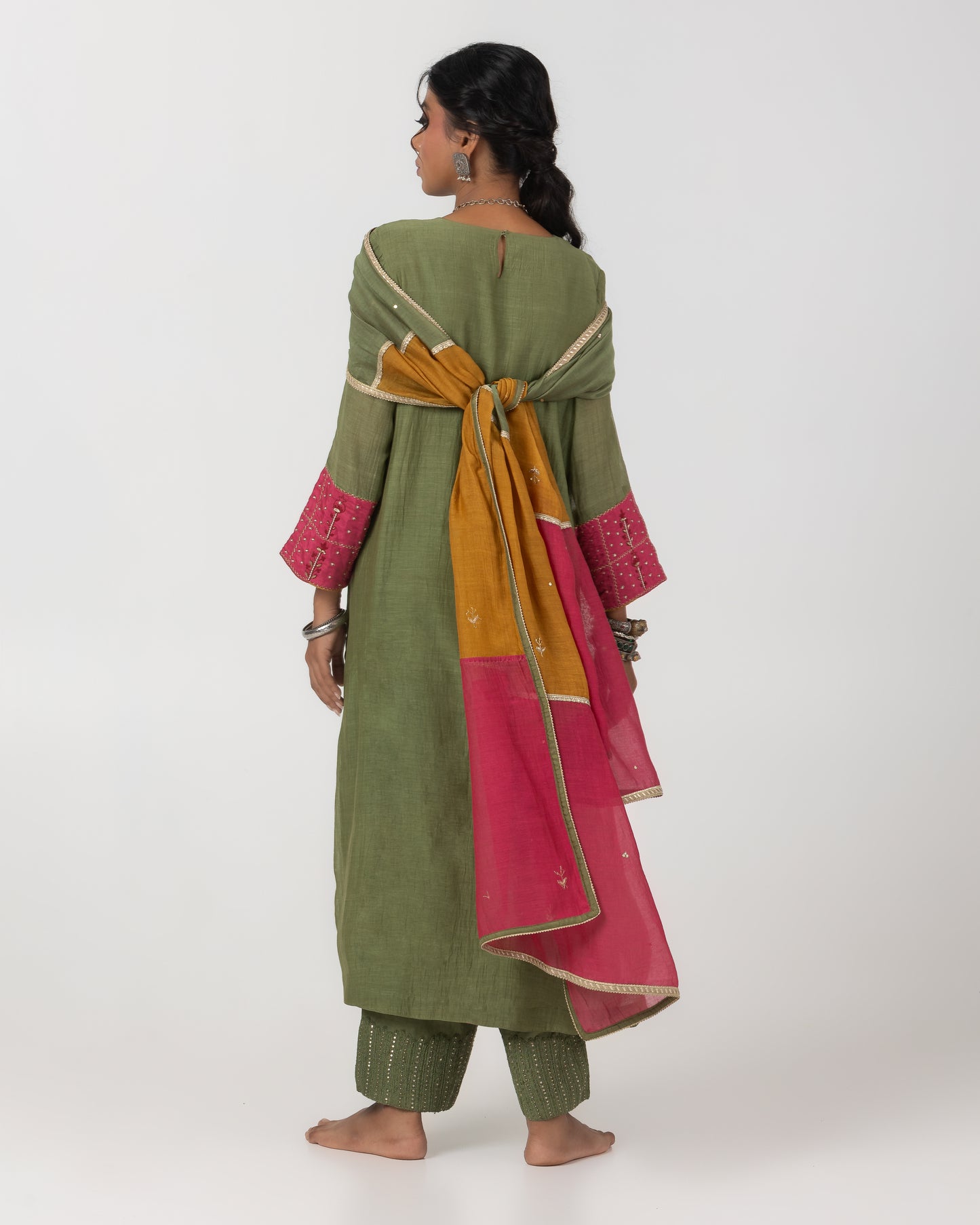 Sajidah Hand Embroidered Dupatta