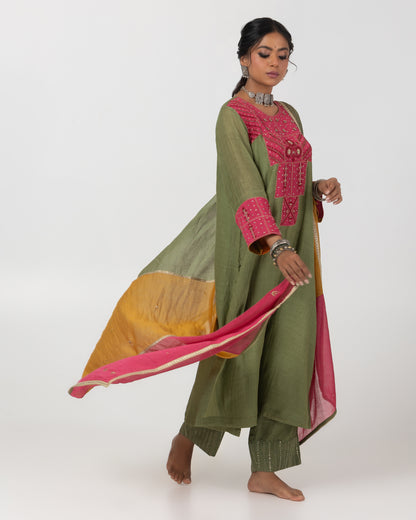 Sajidah Hand Embroidered Dupatta