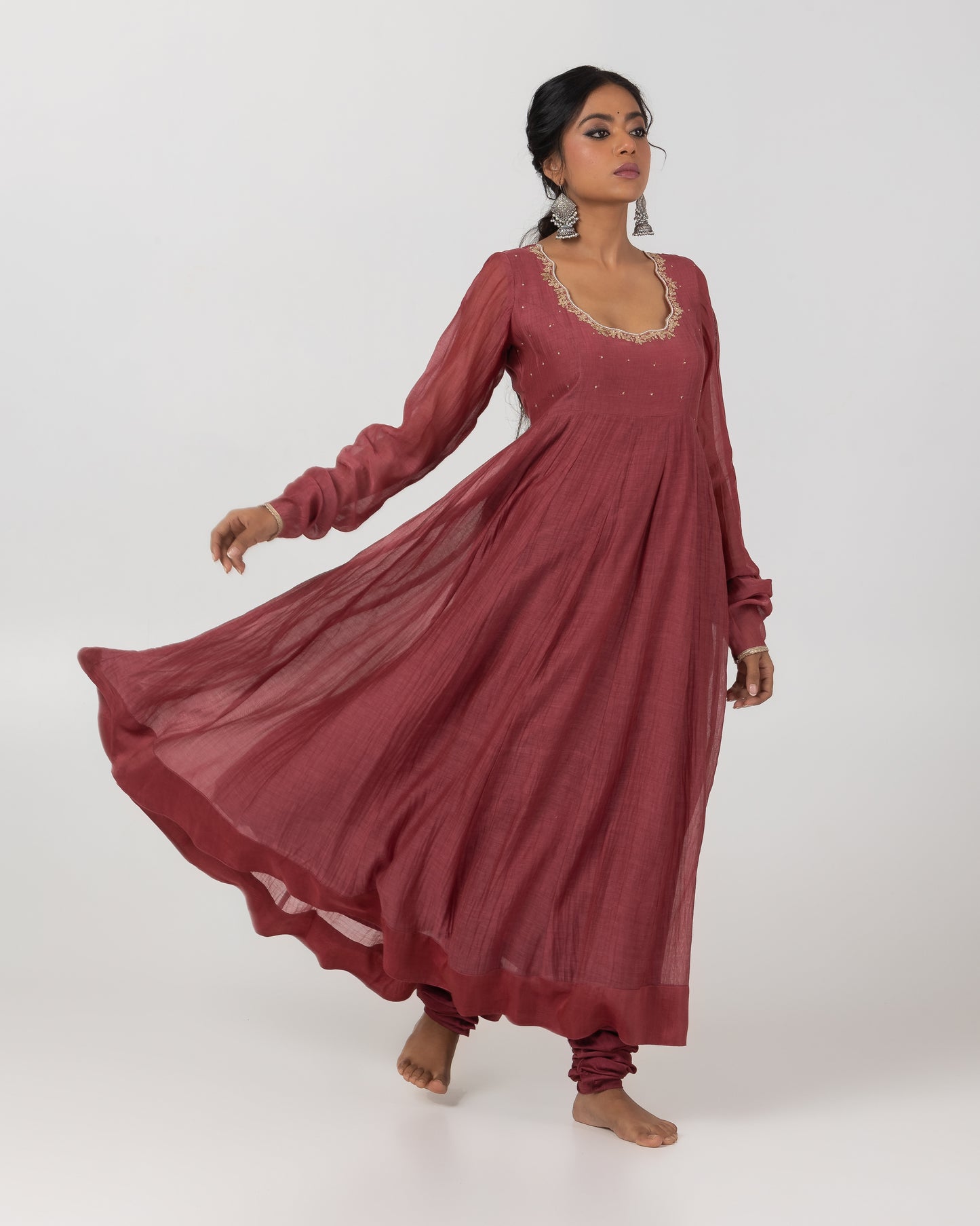 Khwabeeda Embroidered Kurta Set