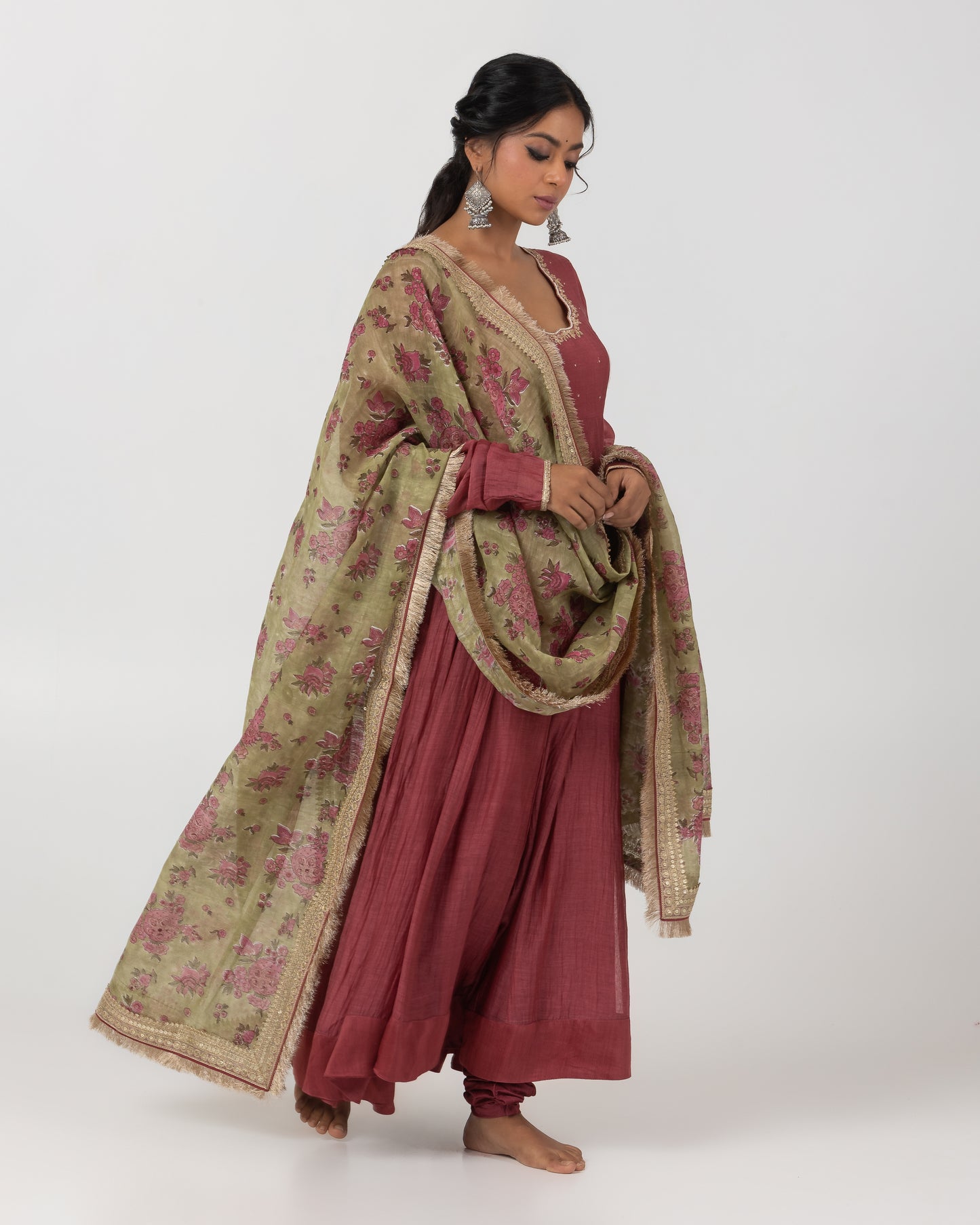 Khwabeeda Embroidered Kurta Set