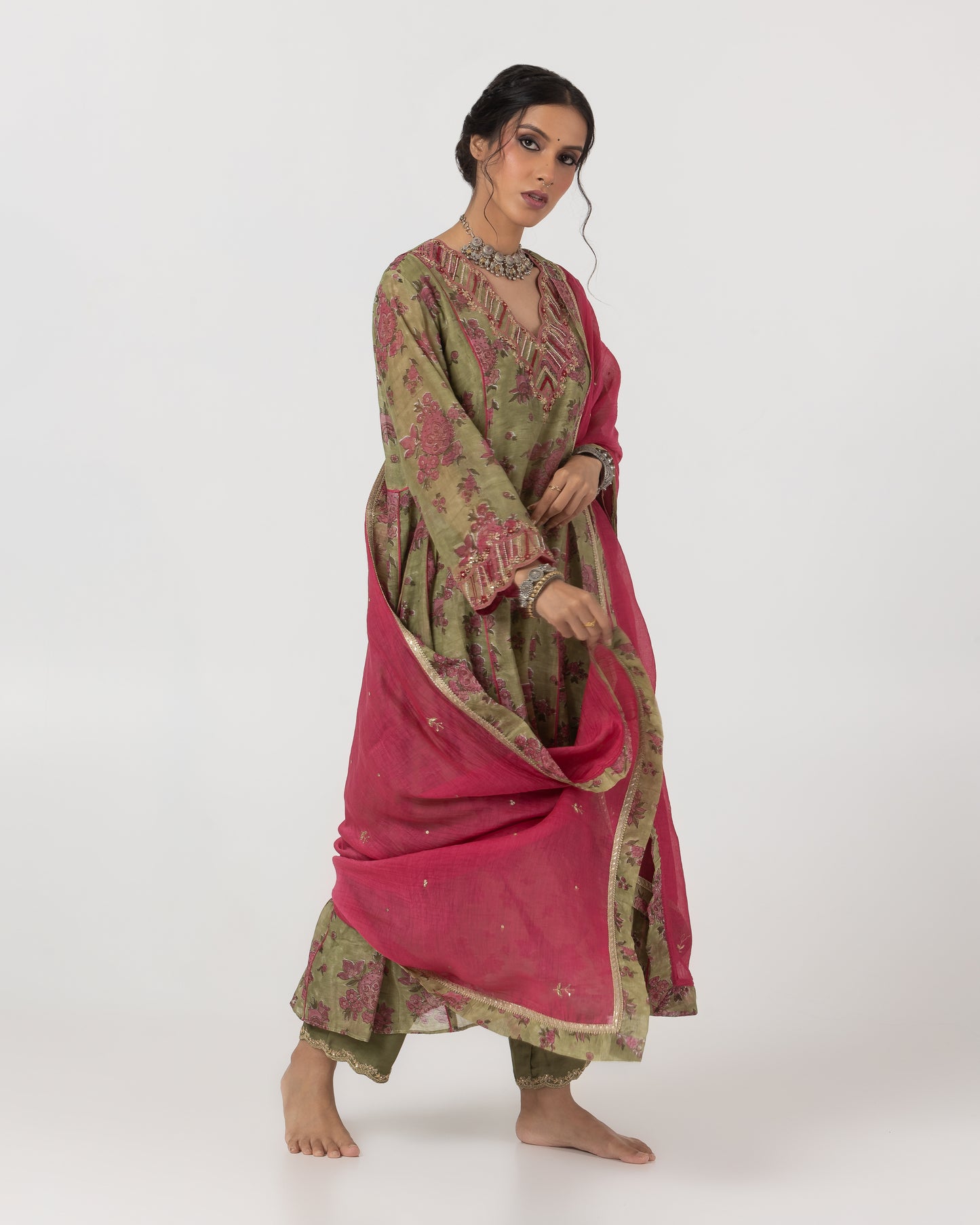 Sanna Hand Embroidered Dupatta