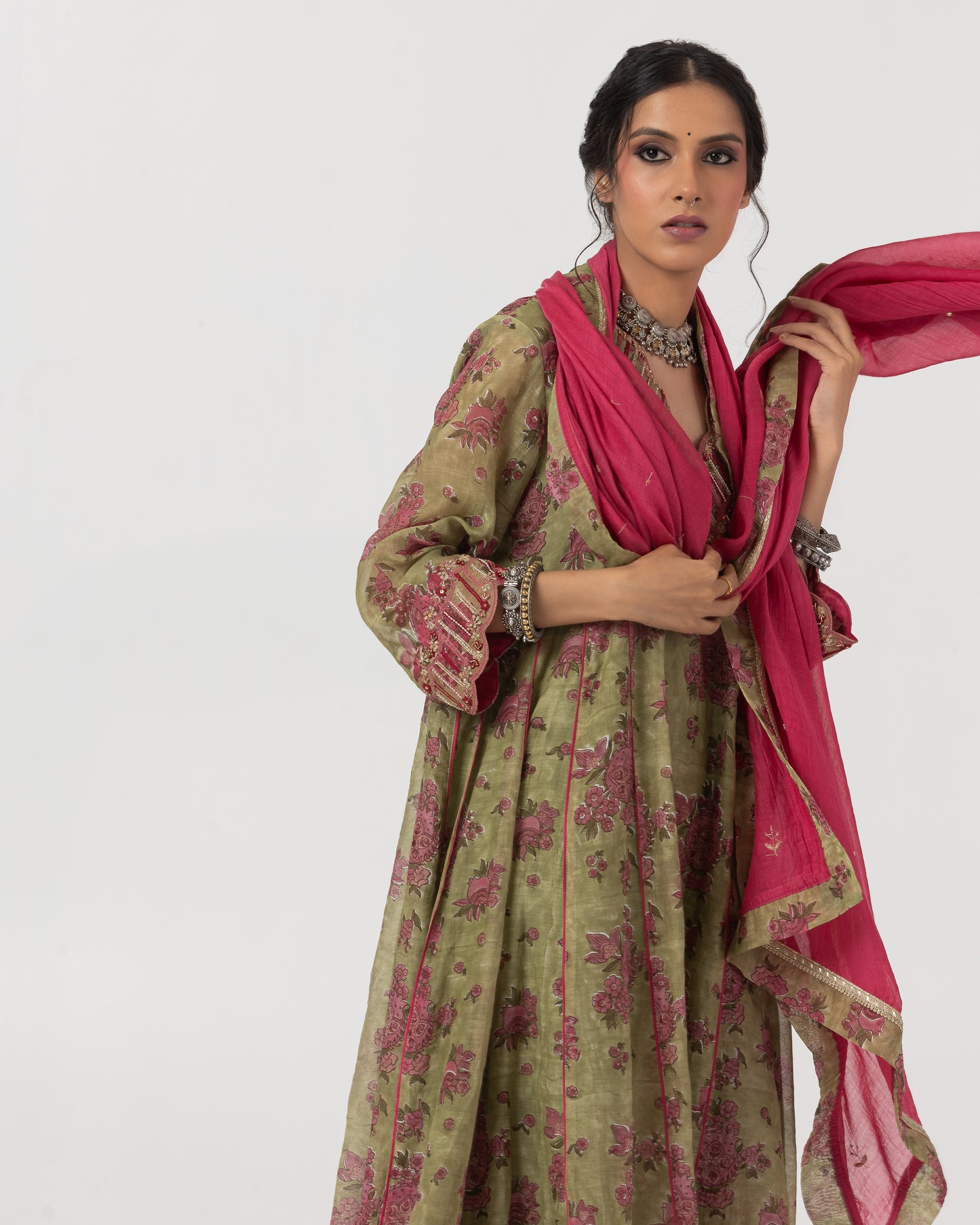 Sanna Hand Embroidered Dupatta