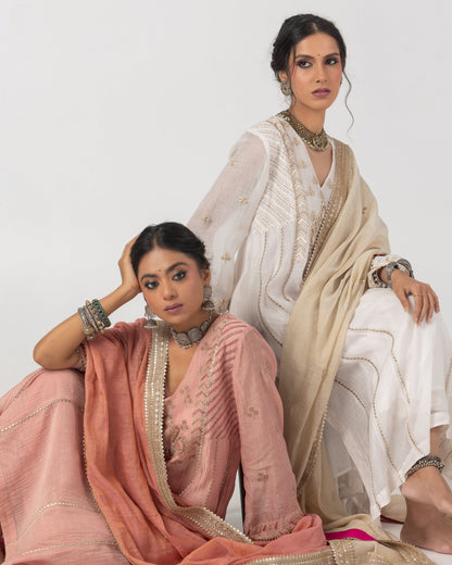 Saphed Embroidered Dupatta