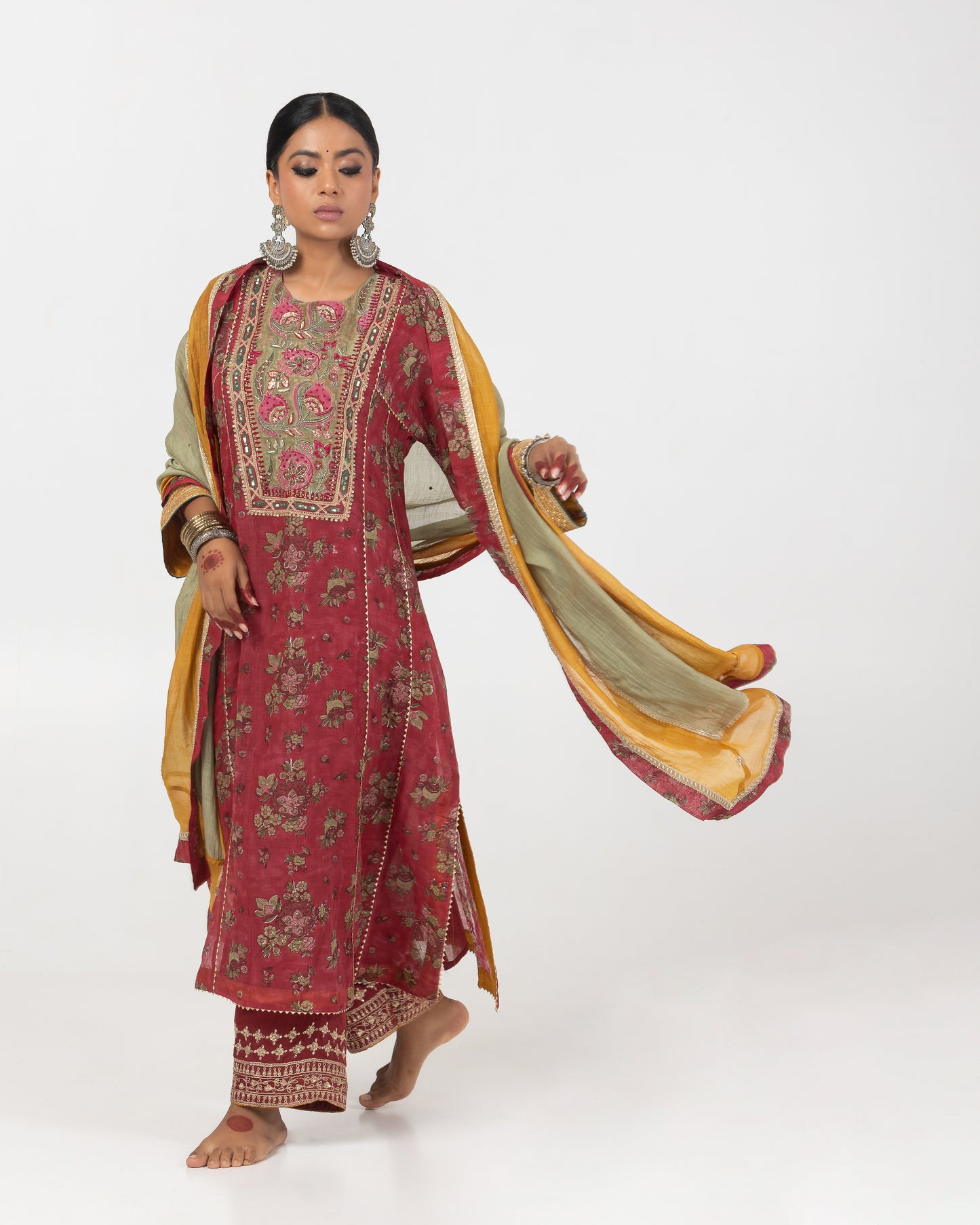 Roya Hand Embroidered Dupatta