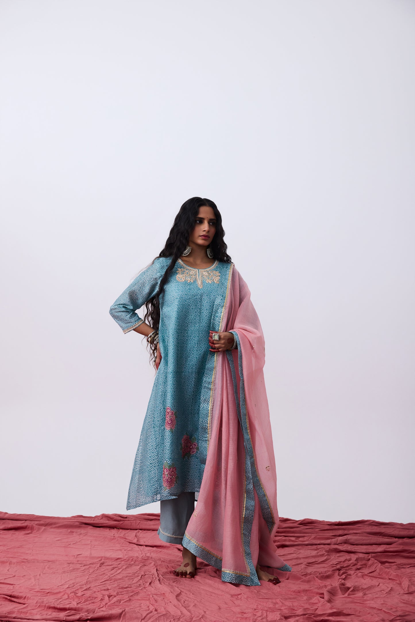Aavirbhav Embroidered Dupatta