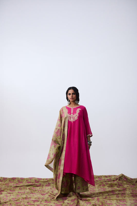 Tarangini Embroidered Kurta Set