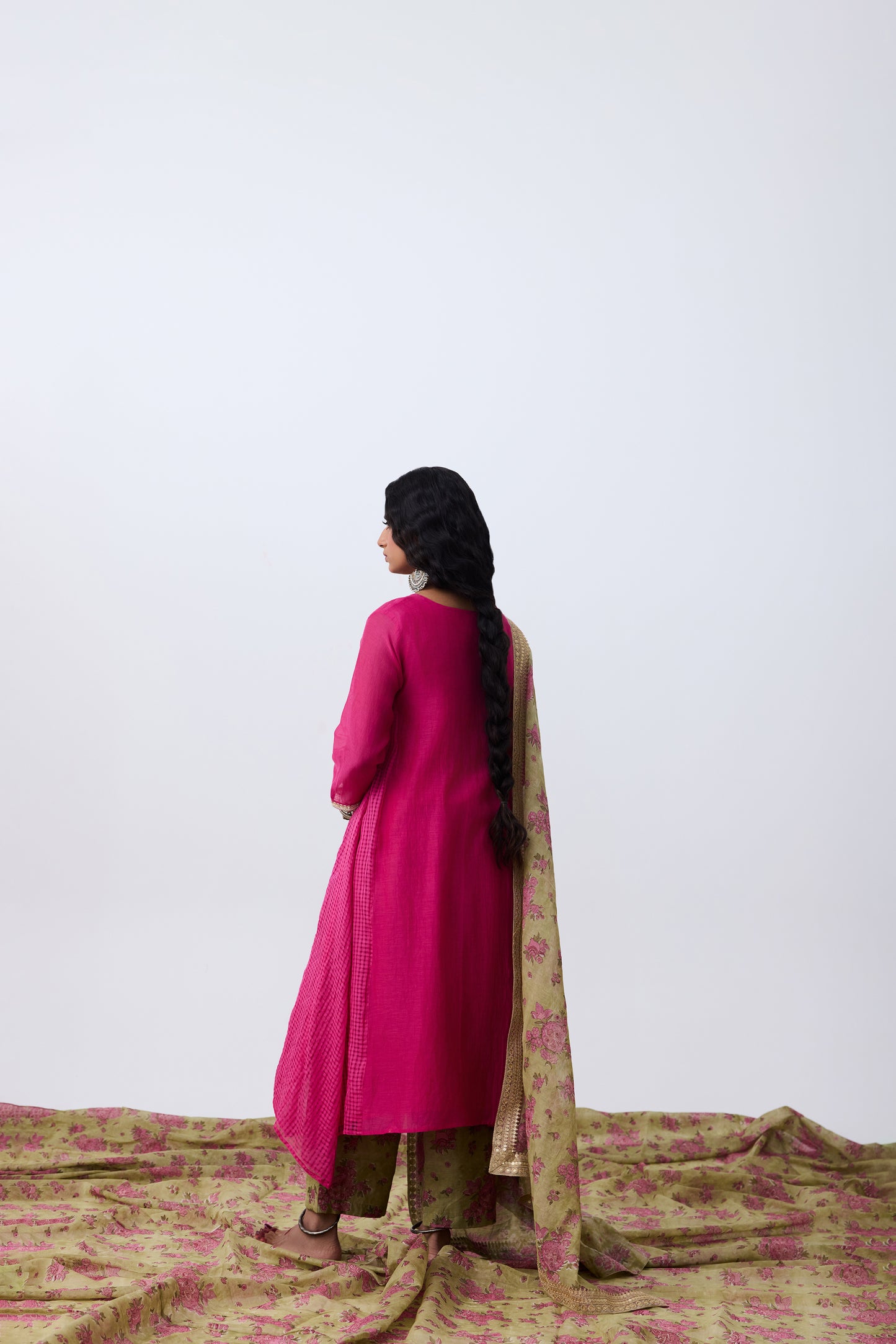 Tarangini Embroidered Kurta Set