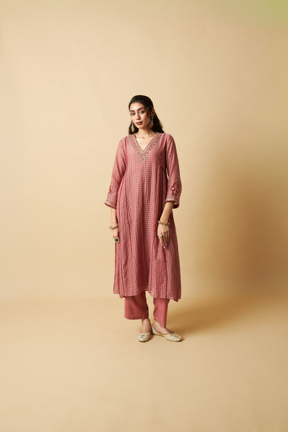 Bijli Begum Embroidered Kurta