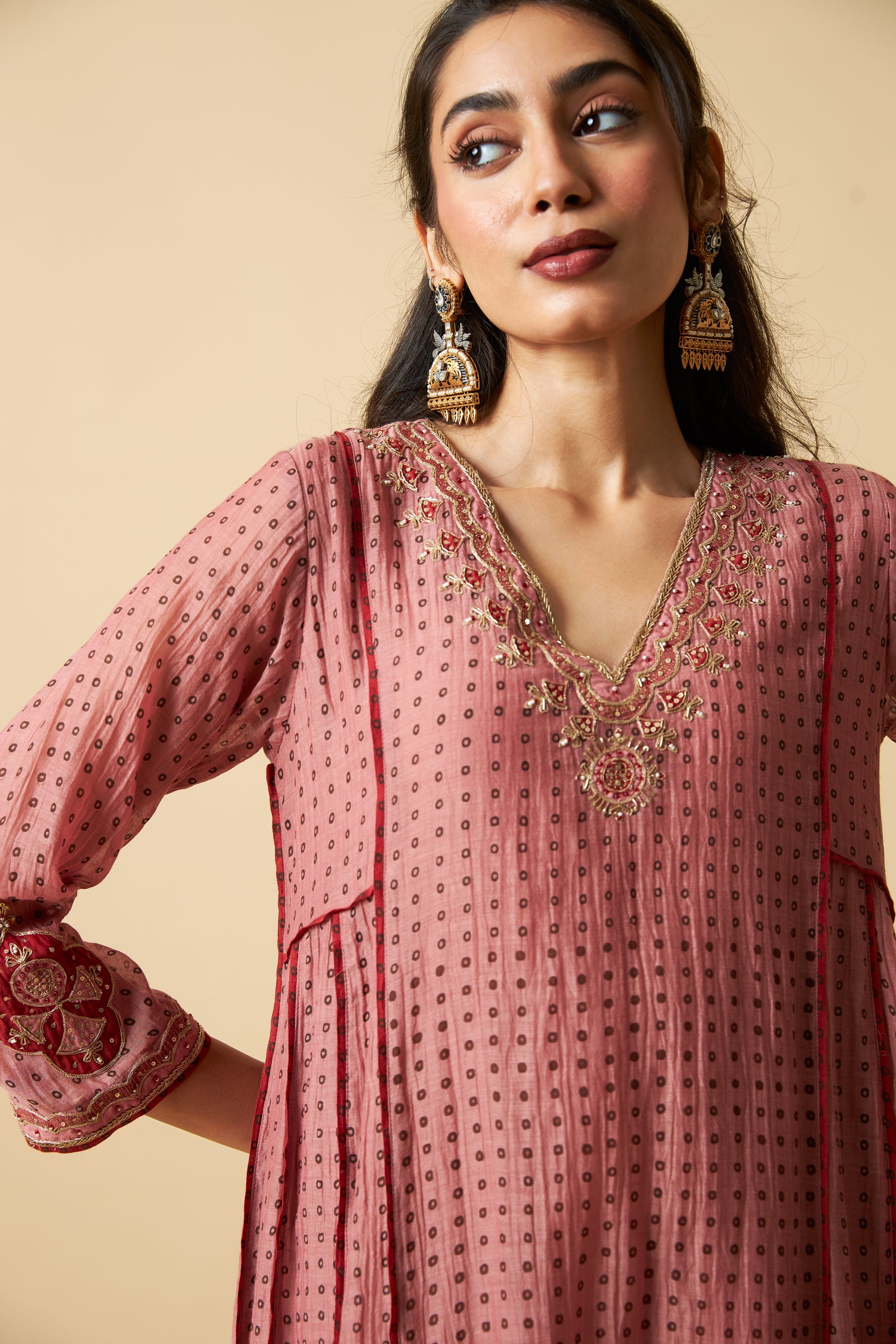 Bijli Begum Embroidered Kurta Set- Set of 3