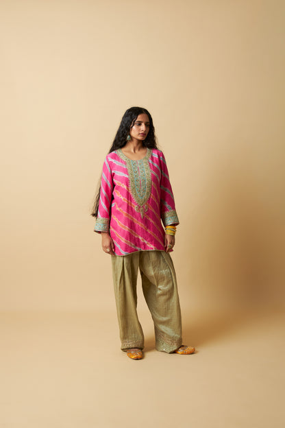 Gulnaar Gulabi Embroidered Kurta
