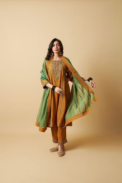 Peeli Pataka Dupatta