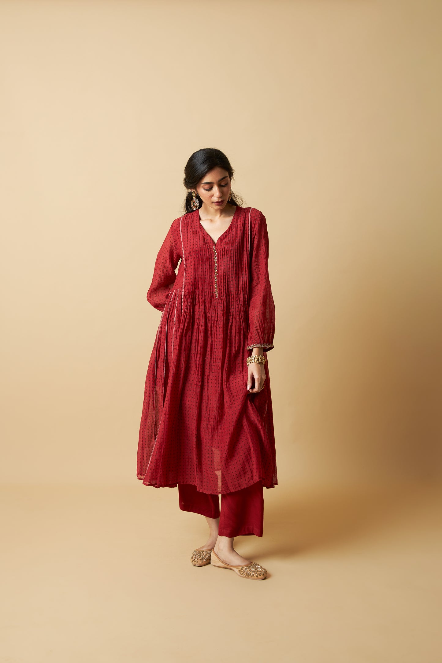 Laal Gulal Embroidered Kurta Set- Set of 3