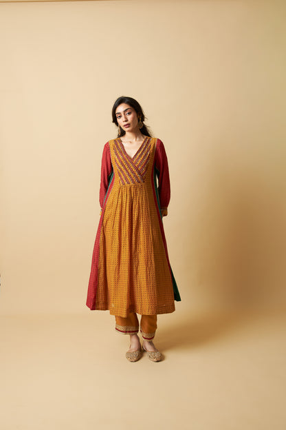Rang Rasiya Embroidered Pants