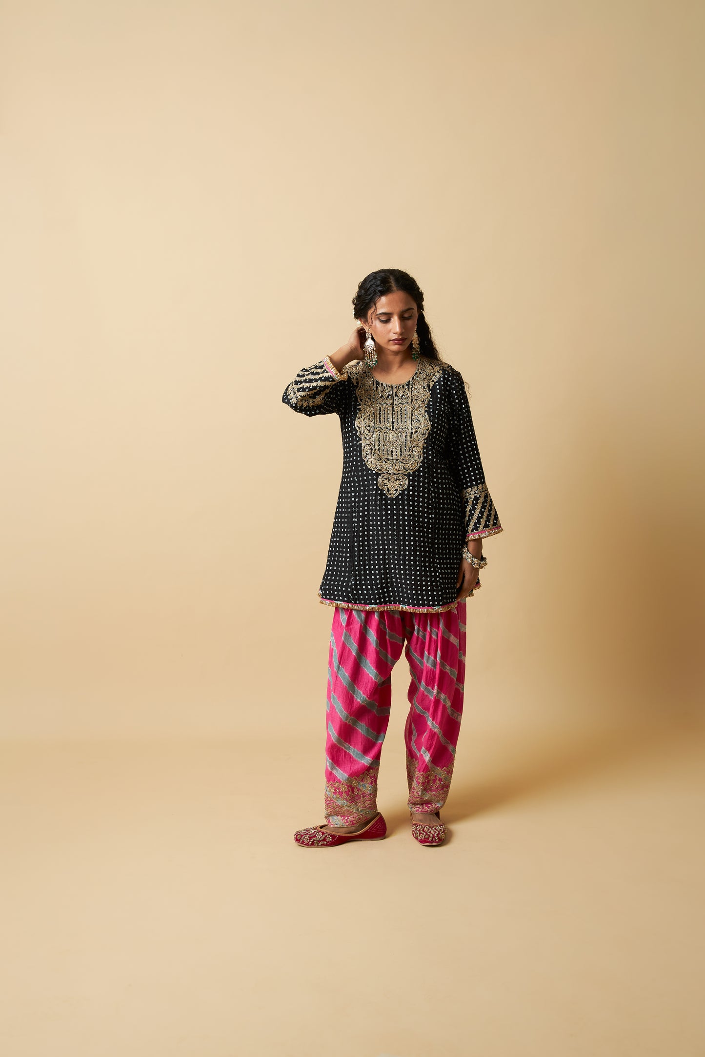 Kaali Rangili Embroidered Kurta