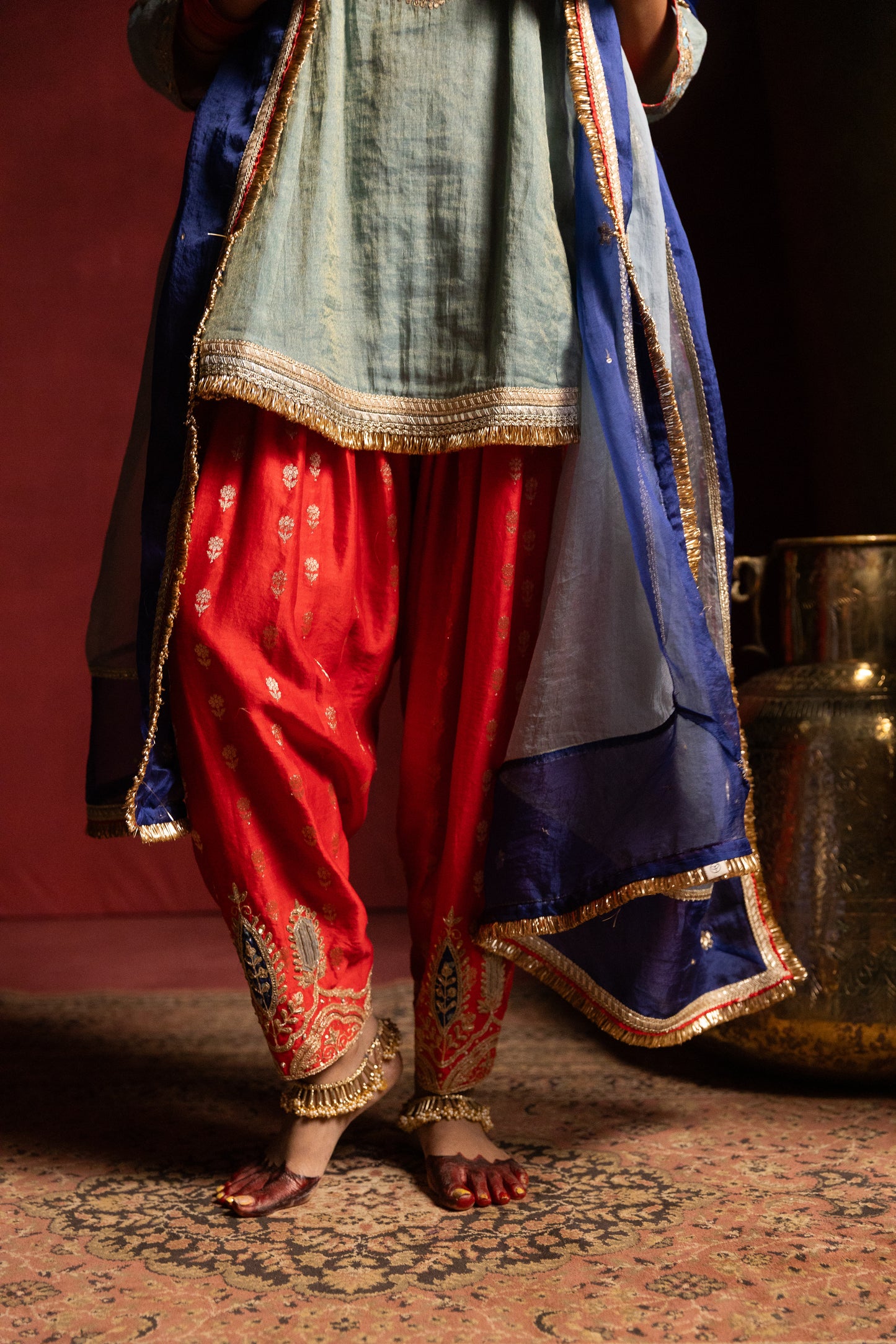 Raunaq embroidered kurta set