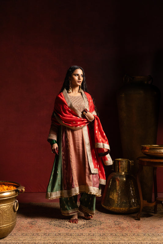 Heer embroidered kurta set