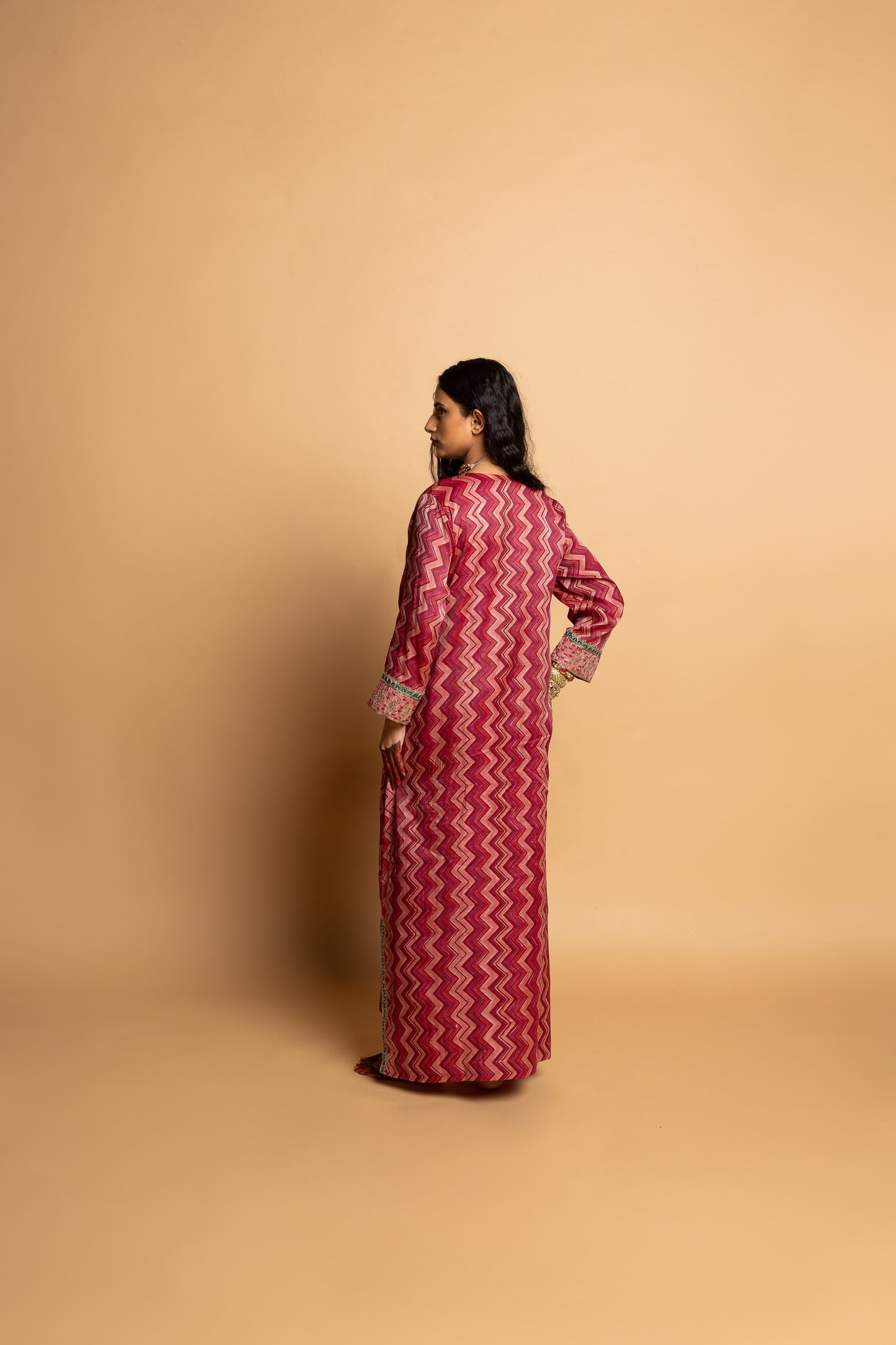 Rajsi Roop Embroidered Kaftan- Pink