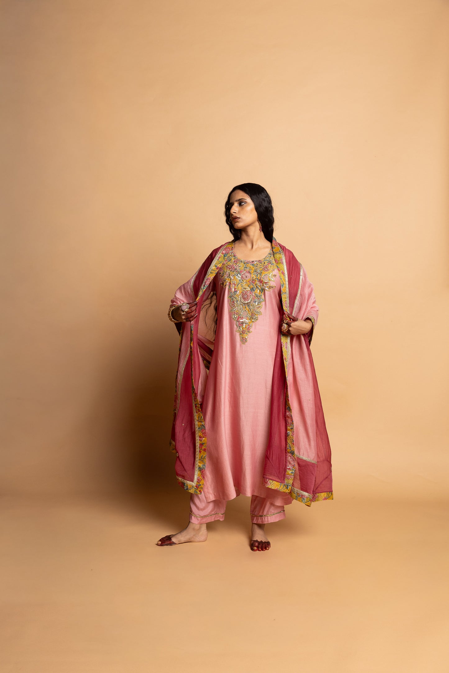Alankrita embroidered kurta set